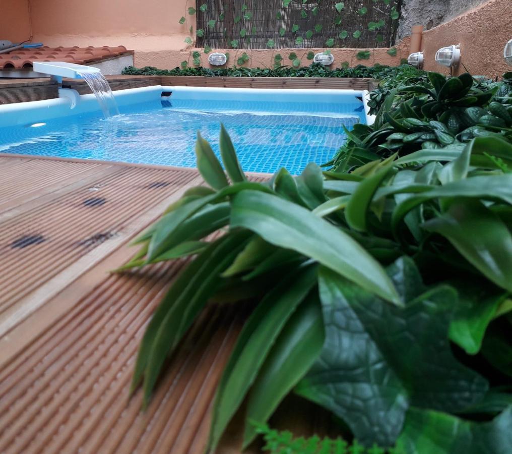 Chrisandro Apartments Atene Esterno foto