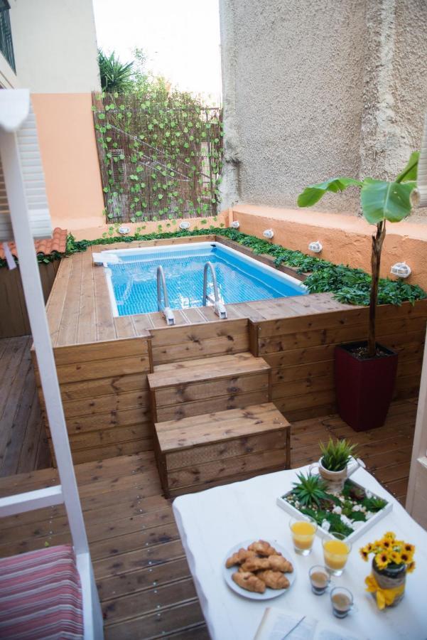 Chrisandro Apartments Atene Esterno foto